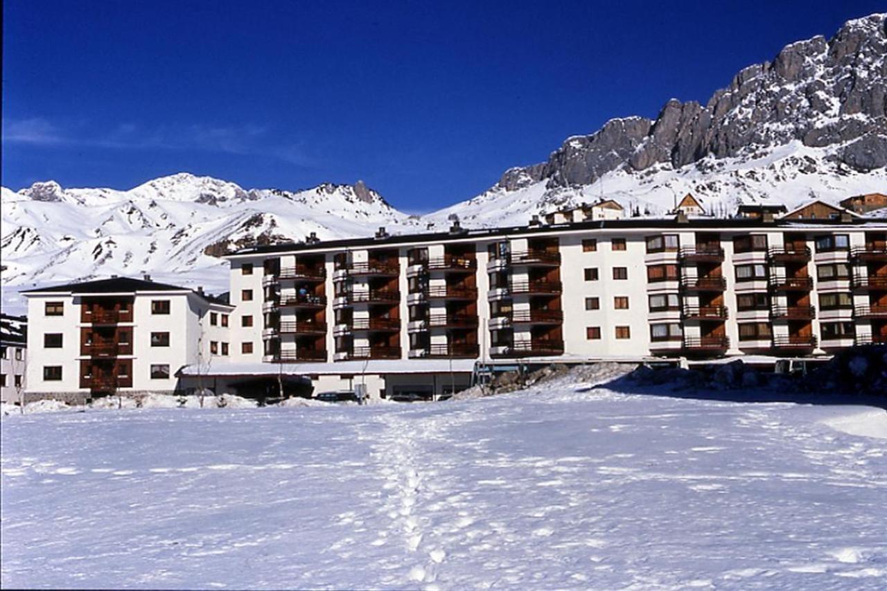 Hotel Nievesol Formigal Exteriör bild